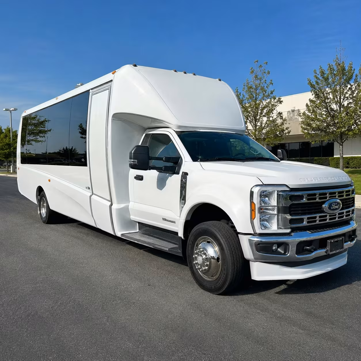 15 passenger minibus