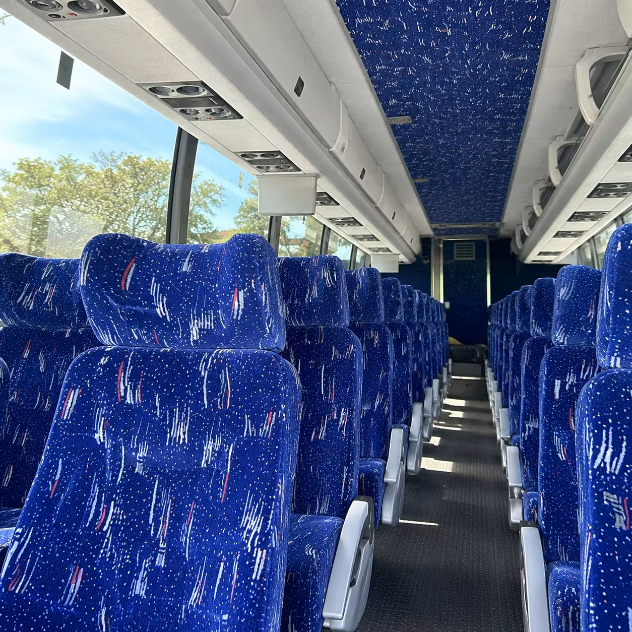 wichita charter buses to chiefs and royals games in kansas city