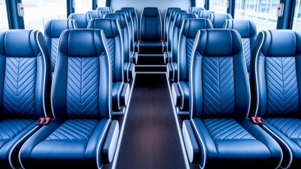 wichita 15 passenger minibus rental
